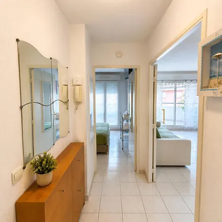 Апартаменты La Terrasse Bleue-parking Couvert-2 Min Plage-juan Les Pins Антиб
