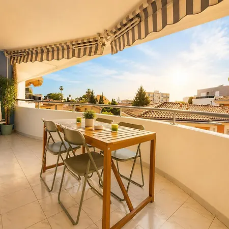 Апартаменты La Terrasse Bleue-parking Couvert-2 Min Plage-juan Les Pins